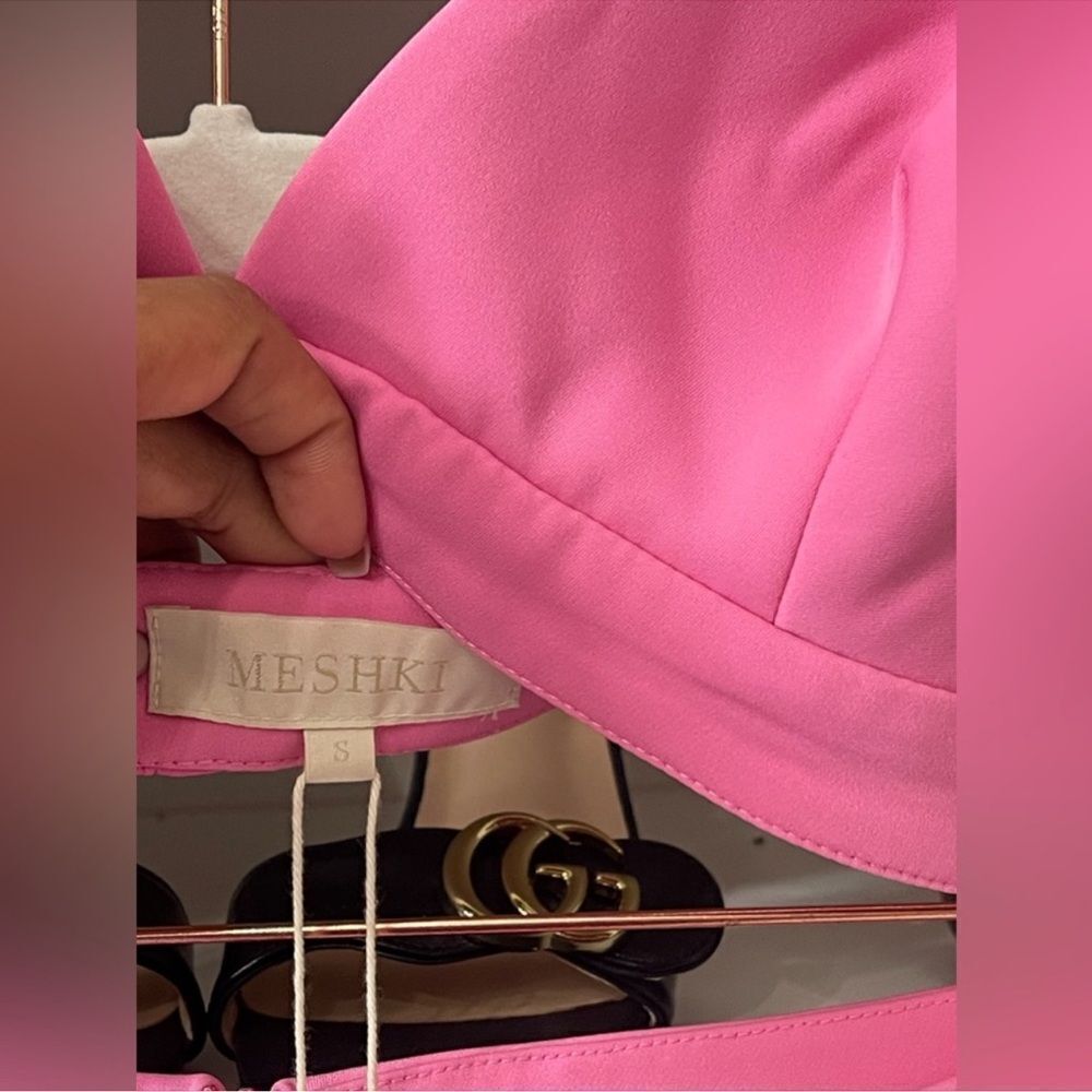 NWT CYNTHIA Triangle Bralette. Featuring thin spaghetti straps Size Small - Picture 15 of 15